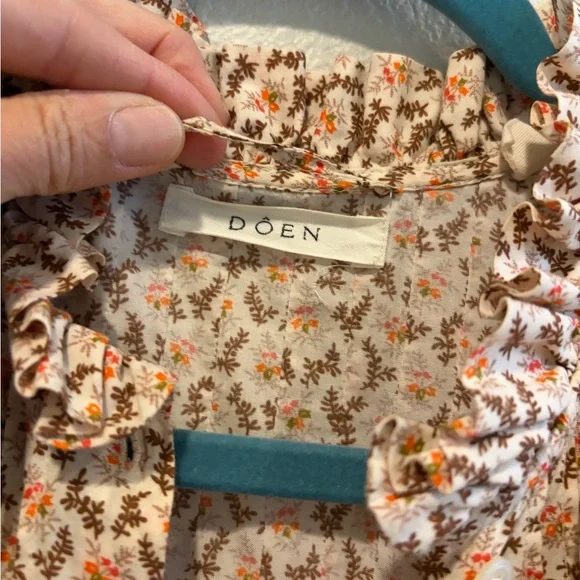 Doen Floral Long Sleeve Dress - Cream and Pink - Picture 13 of 14